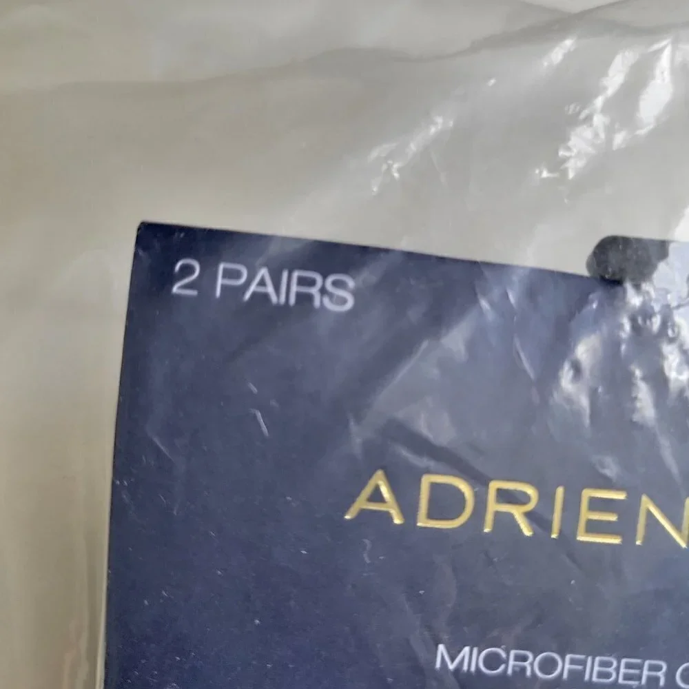Adrienne Vittadini MicroFiber Opaque Footed Tights Size M/L